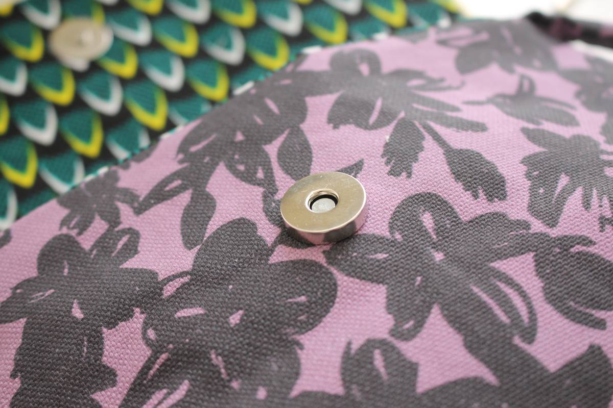 Sac Anaé noir violet – Image 2