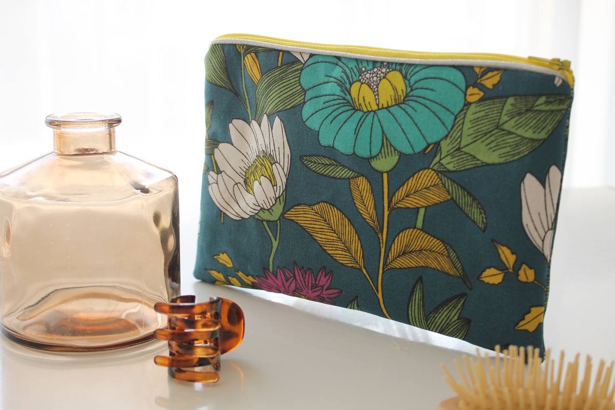 Pochette zippée Alna pivoine blanche – Image 3