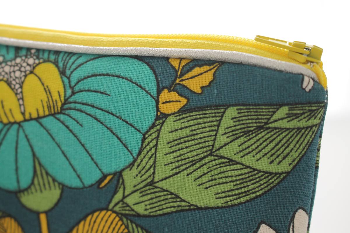 Pochette zippée Alna pivoine blanche – Image 4