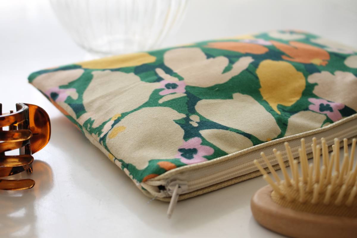 Pochette zippée Alna pétales beiges