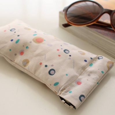 Etui à lunettes Edna pois sablés