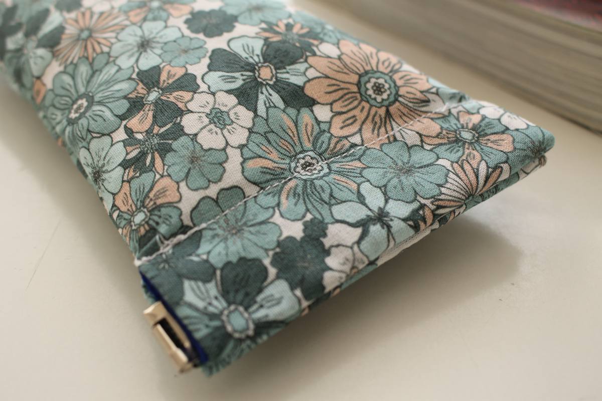 Etui à lunettes Edna prairie pastelle – Image 2