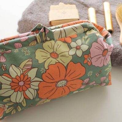 Trousse de toilette Paola verte fleurie