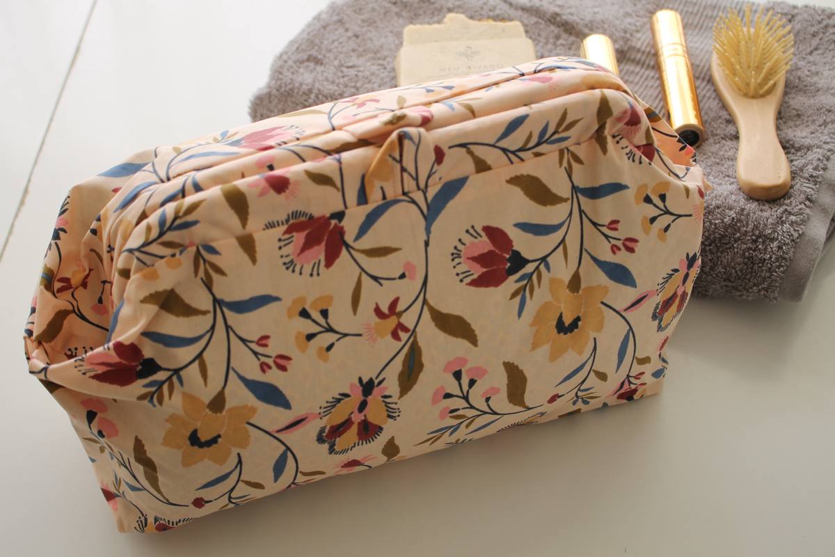 Trousse de toilette Paola beige