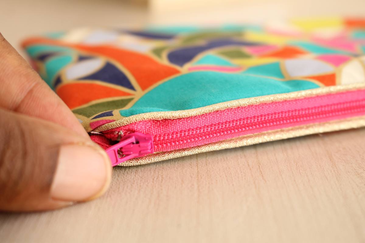 Pochette zippée Alna chow – Image 2